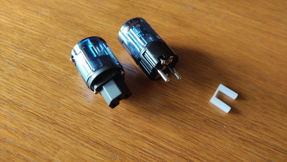 Ficha Schuko e IEC Audiófilas