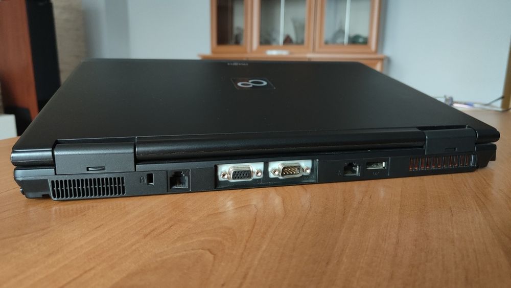 Sprzedam laptopa Fujitsu lifebook e780