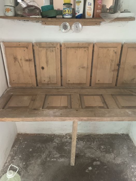 Двоповерхова дача з банькою.