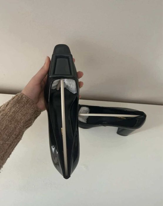 Nowe czarne lakierowane czółenka