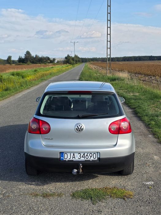 Samochód Golf 5 1.4