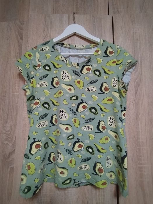 Футболки жіночі.