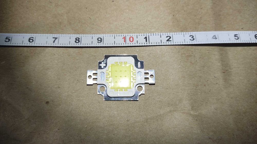 Светодиодный чип 10 Вт
