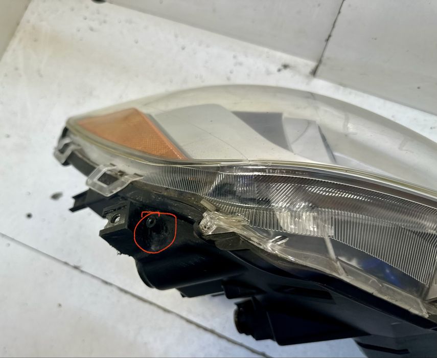 Фара toyota Prius c led, фара права Toyota prius USA 2015 2016 2017