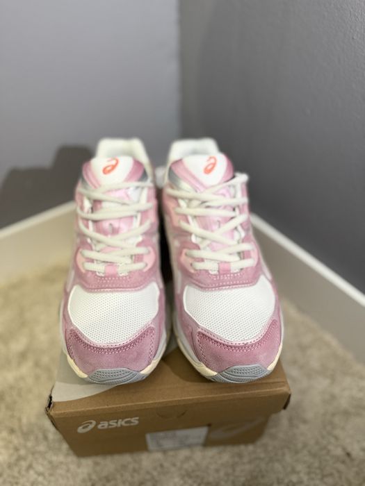 Asics Gel NYC Rosa