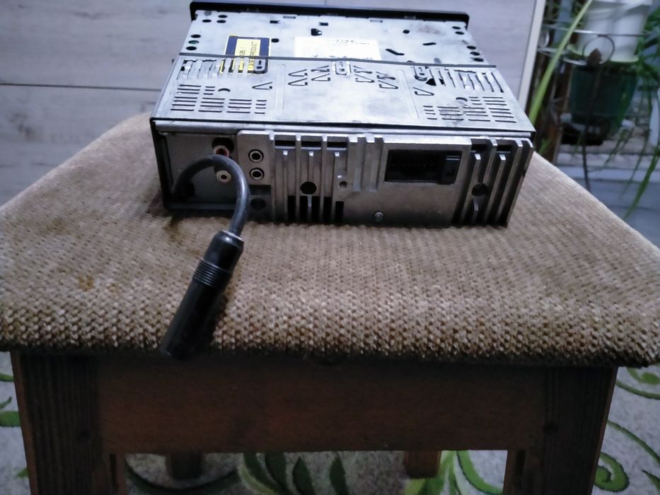 Автомагнитола Alpine  СДЕ-133BT  магнитола с блют