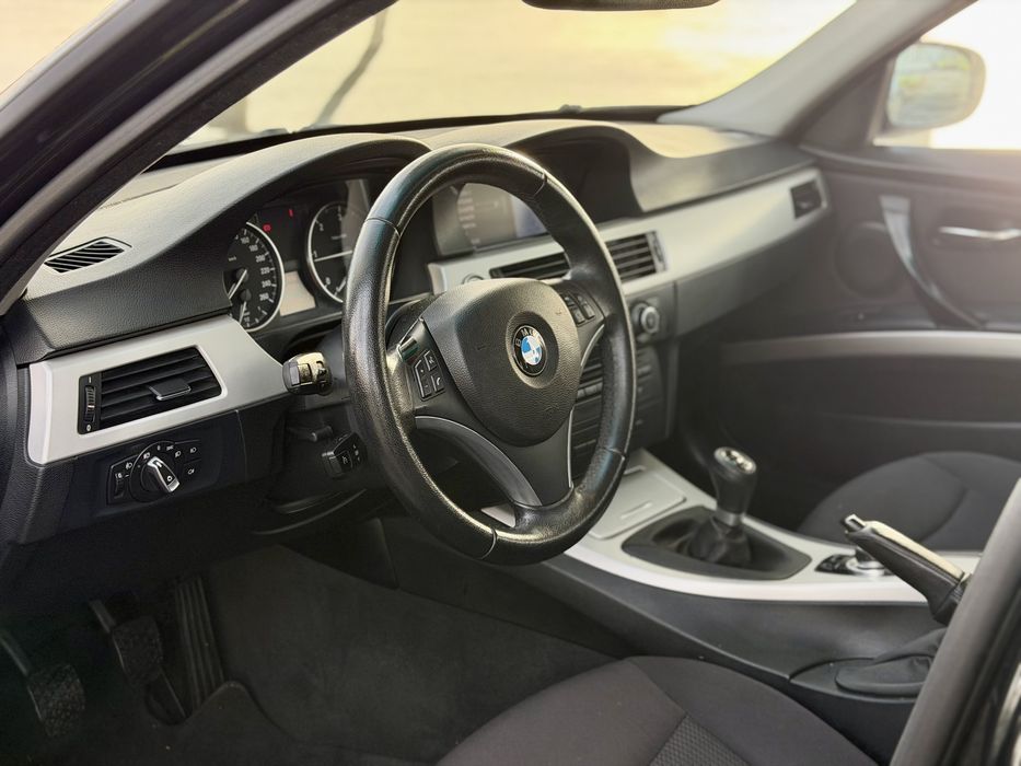 Bmw 318D Touring LCi