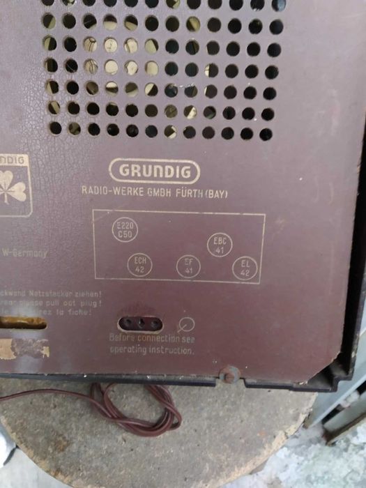 Rádio de Válvulas Grundig Ano: 1953