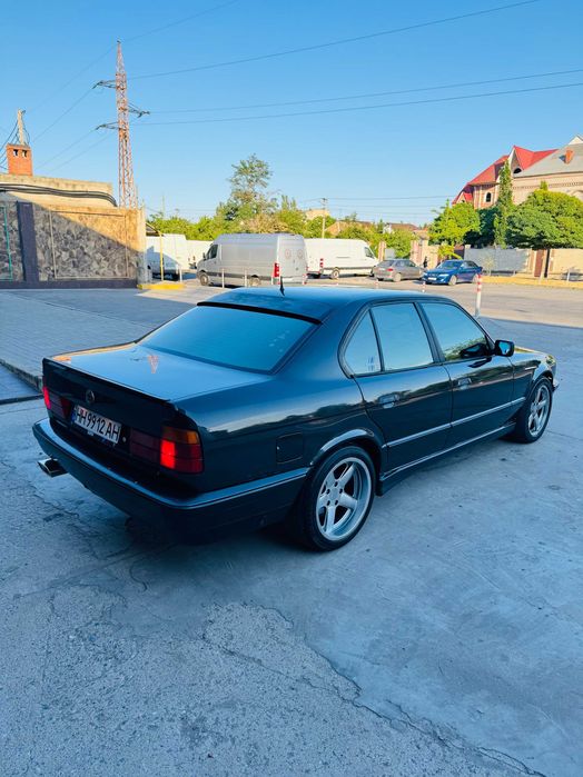 Продам BMW Е34 530i АКПП