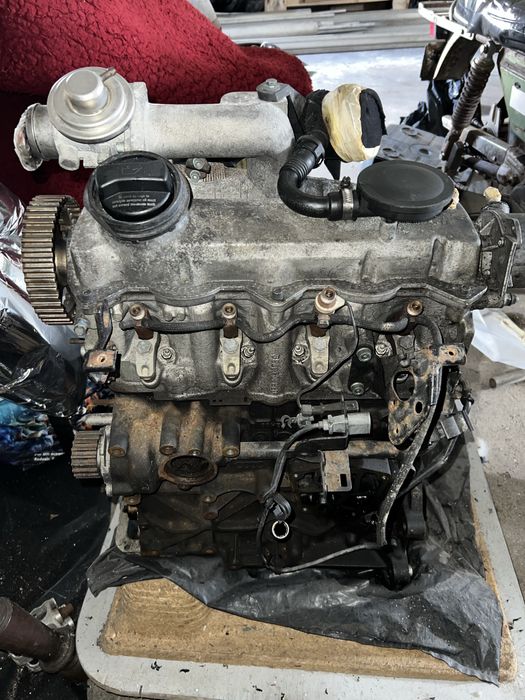 Vendo  motor  e/ou pecas de seat ibiza sk2