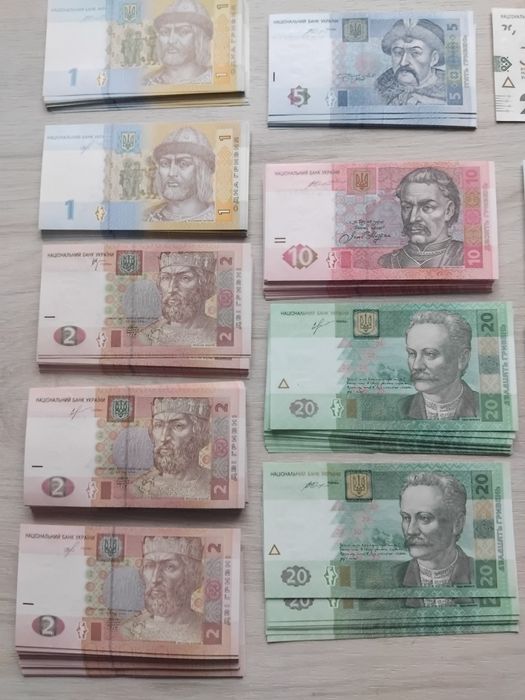 Гривні стан банківський