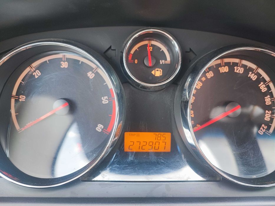 Авто пригнане з закордону в 2020 році, перша власниця в Україні. Автомобіль комфортний, доглянутий, вчасна заміна мастил та фільтрів. В ДТП не був.