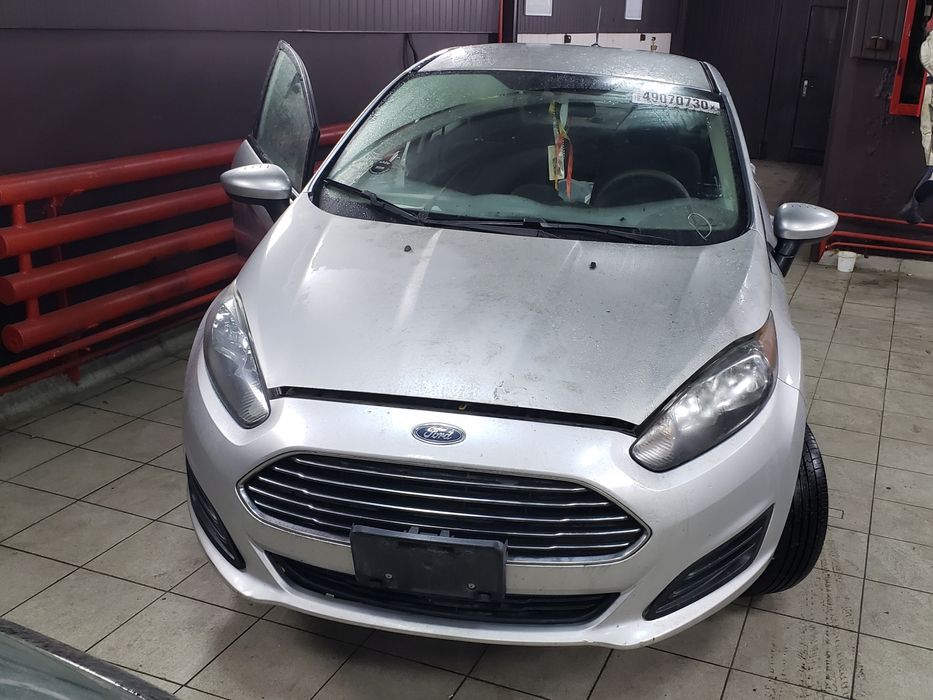 Ford Fiesta mk7 USA 2014- Розборка Амортизатор Запчастини США Разборка