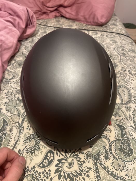 Kask snowboardowy / narciarski
