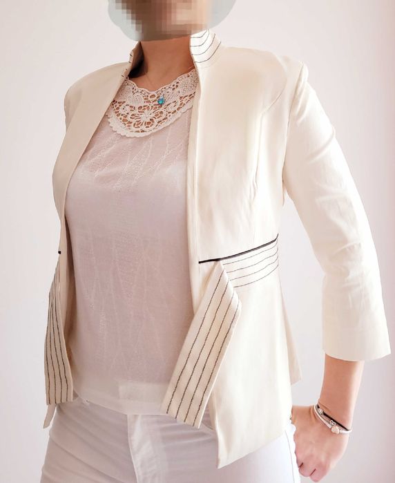 Żakiet ze stójką. Rozmiar S