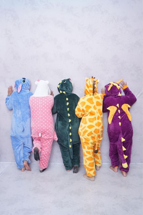 Оренда кенгурумі та іншого одягу для фотосесій