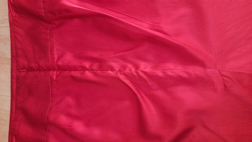 czerwona spódnica z podszewką