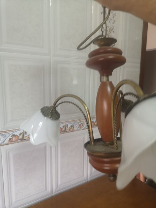 Candeeiro de tecto antigo