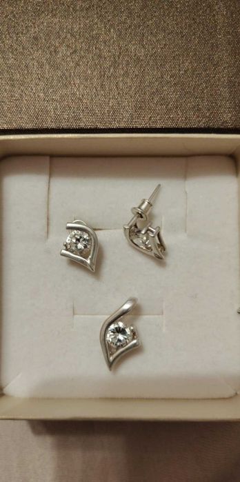 srebrny komplet zawieszka i kolczyki