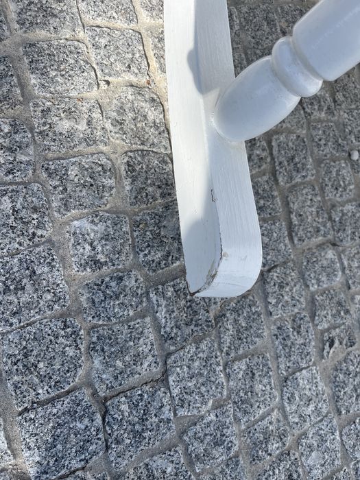 Cadeira de balanço branca