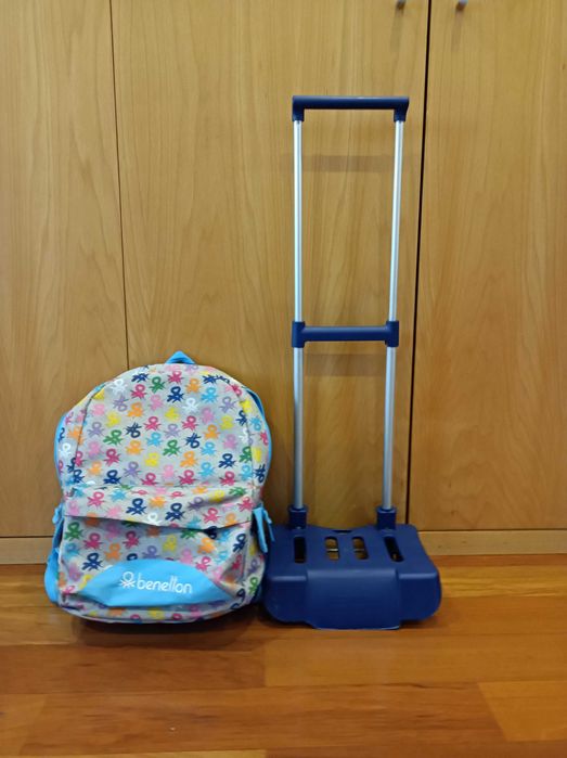 Mochila com trolley unisexo (1 ano de uso)