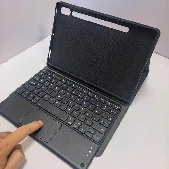 Capa com Teclado Bluetooth Samsung Galaxy Tab A7 – Nova