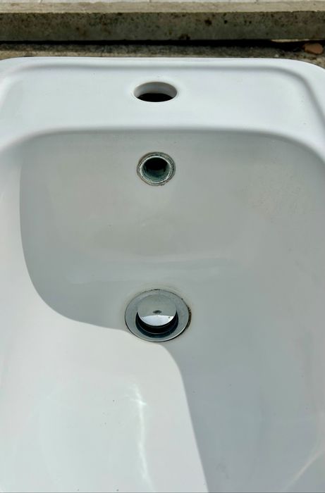 2 Bidés Sanindusa em Cerâmica Branca – 20€ cada