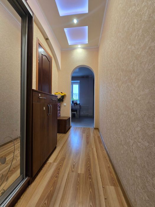 ПРОДАЖ 2-ох кім квартири в сталінкі (Критий ринок)