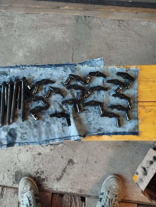 Розподільчий вал постіль з валами Ford S-MAX