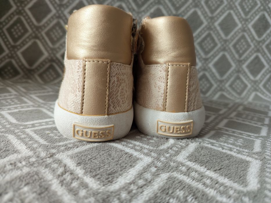 Buty jesienne Guess, na jesień, złote