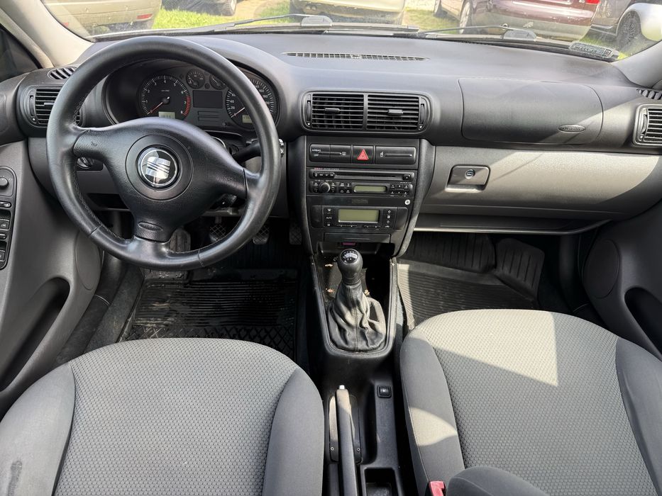 Seat Leon_2003r_1.6_Nowy PT
