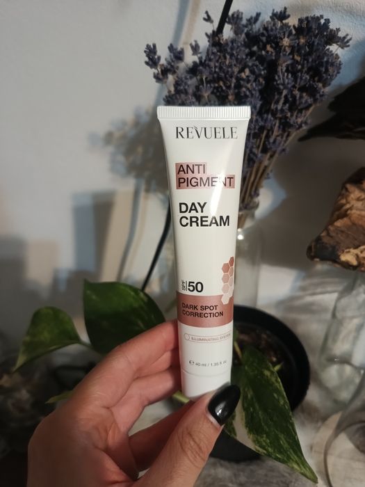 Revuele SPF50 anti pigment krem na dzień do twarzy