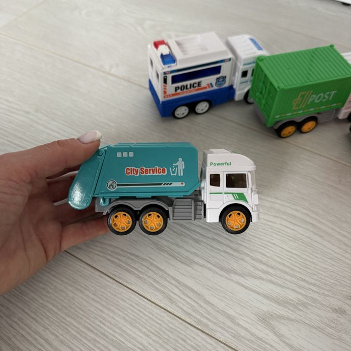 Набір машинок Лот