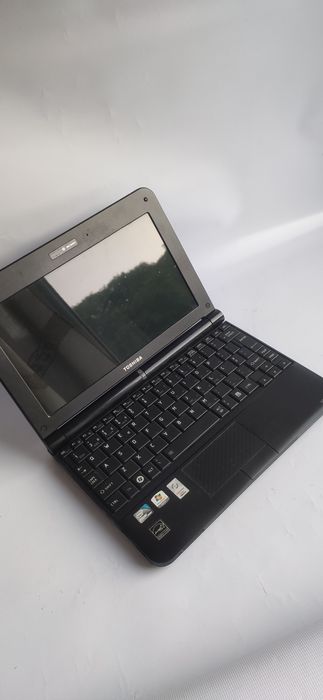 Computador portátil Toshiba NB200