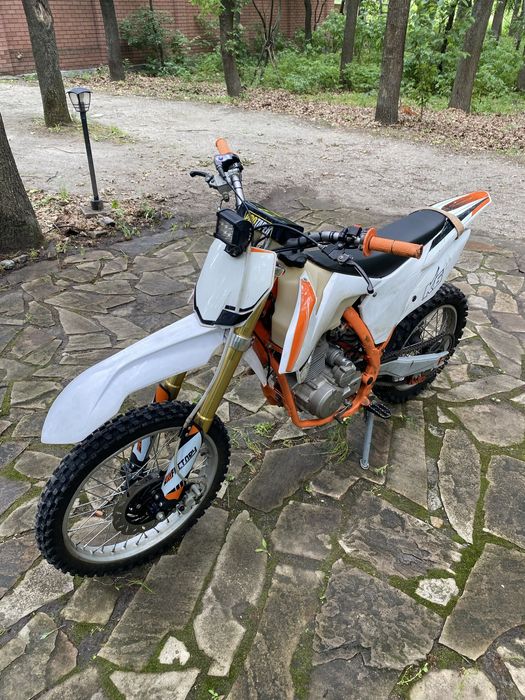 Ендуро мотоцикл Yugen K6 250 колеса 19/16"