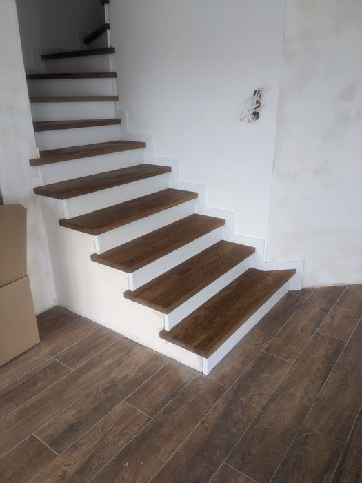 Schody drewniane. balustrady producent