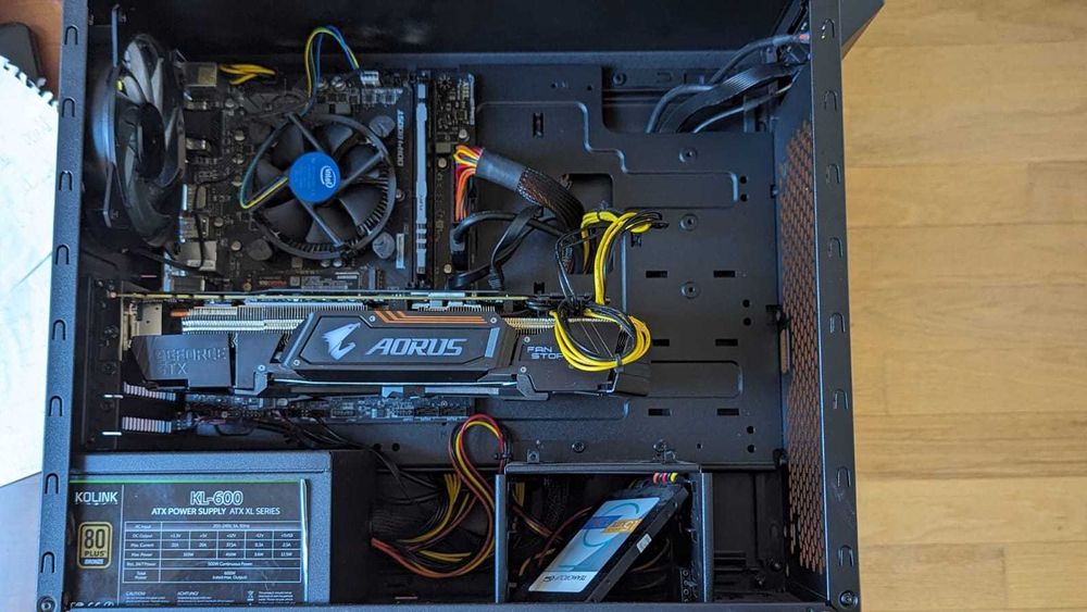 Torre computador DESKTOP i7 9700F