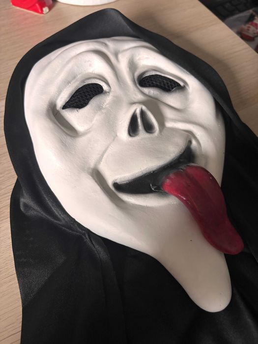 Máscara Scary Movie nova