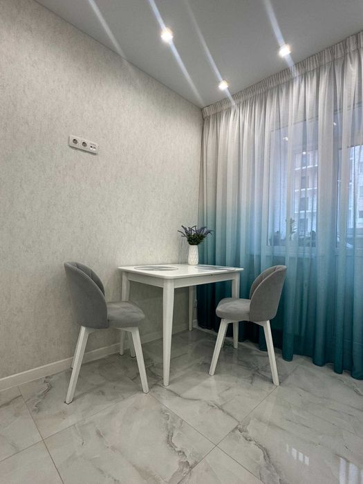 Продаж стильної 1к квартири 40 м² у Вишневому — вул. Святошинська, 58
