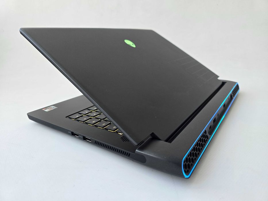 Alienware M15 R5 R7 5800H/RTX 3060/RAM 16GB/SSD 512GB/165Hz
