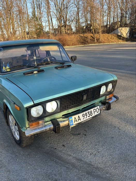 По тех паспорту 
Новая коробка  + кулиса 
Мотор только прошел обкатку после кап ремонта 
Новые тормозные колодки 
Новое сцепление 
По кузову есть не много не критичных моментов 
Едет бодро мотор родной 
1.5 бензин 
Зимняя резина 
Машин на постоянку 
Стояла в гараже 2 года перед ремонтом кузов в хорошем состоянии в красивом цвете 
Для реальных покупателей торг