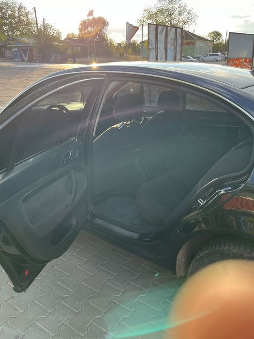 Продам Skoda Super B 1.9tdi,автомат