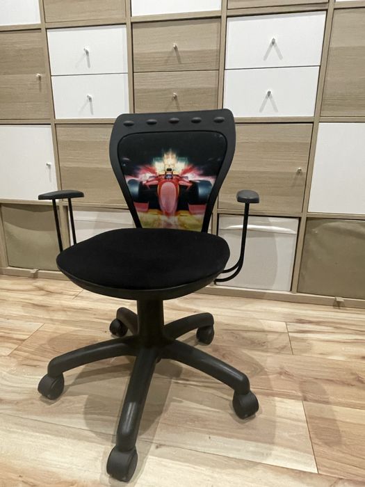 Krzesło dla dziecka do biurka / komputera