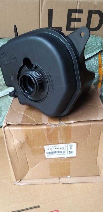 БОЧЕК РАСШИРИТЕЛЬНЫЙ BMW X5 E70 F15 F16 X6 E71 17137647290