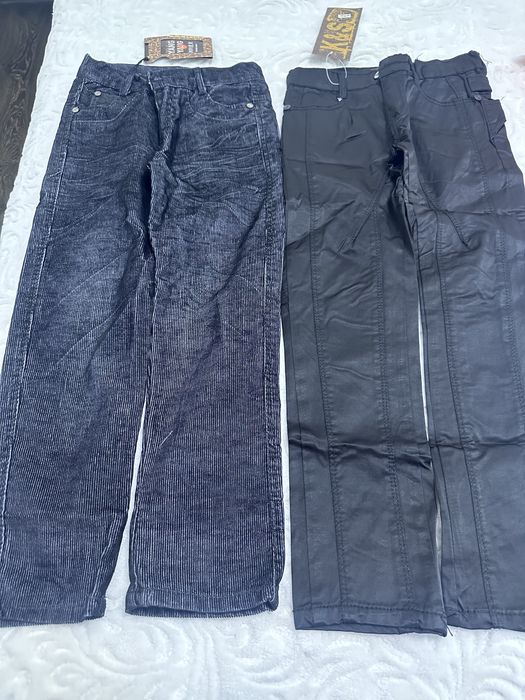 Две пары брюк