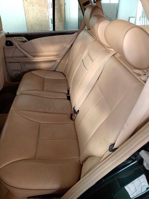 Mercedes-Benz E270 CDI Avantgard Homolg. 7 passageiros