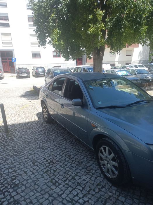 Ford mondeo 2002490068641401415682