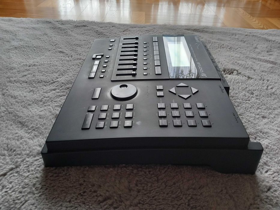 roland mv 30 studio m