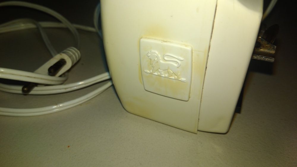 Abre Latas Eléctrico Peugeot