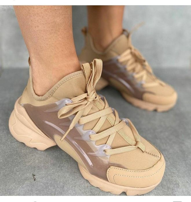 Кросівки утепленні. Знижка